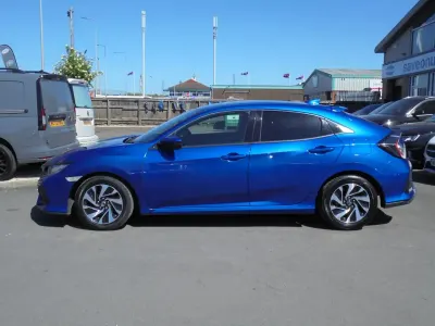 Used Honda Civic SE 126 HP (92 kW) 2019 Blue Hatchback