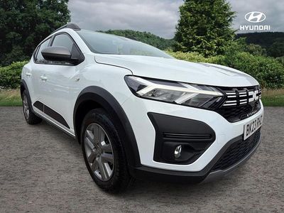 Used Dacia Sandero Expression 90 HP (66 kW) 2023 White SUV