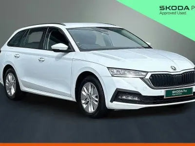 Used Skoda Octavia SE Technology 110 HP (80 kW) 2022 White Estate
