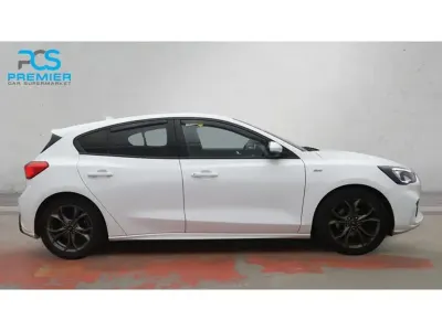 Used Ford Focus ST-Line 2020 White Hatchback