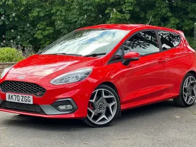 Used Ford Fiesta ST 200 HP (147 kW) 2021 Red Hatchback