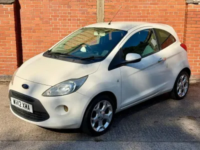 Used Ford Ka Titanium 69 HP (50 kW) 2012 White Hatchback