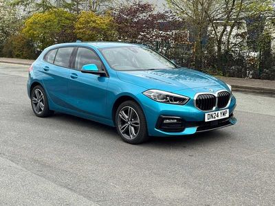 Used BMW 118 Sport Line 134 HP (98 kW) 2024 Blue Hatchback