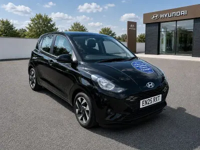 Used Hyundai i10 Advanced 63 HP (46 kW) 2025 Black Hatchback