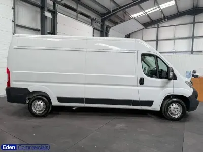Używany Citroën Relay 140 KM (102 kW) 2023 Biały Van