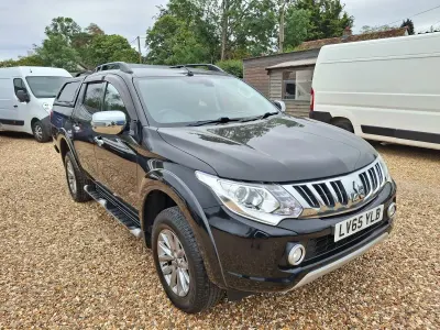 Used Mitsubishi L200 Warrior 181 HP (133 kW) 2015 Black Pickup