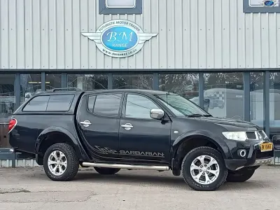 Used Mitsubishi L200 2011 Black Pickup