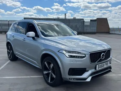 Begagnad Volvo XC90 R-Design 235 HK (172 kW) 2018 Silver SUV