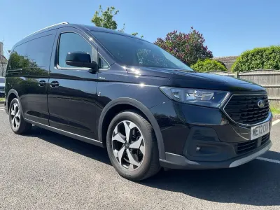 Usado Ford Grand Tourneo Connect Active 122 HP (89 kW) 2022 Preto Monovolume