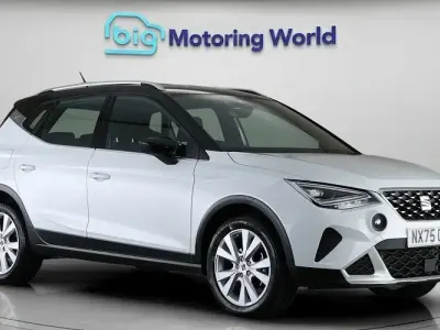 Używany Seat Arona Xperience 116 KM (85 kW) 2025 Biały SUV