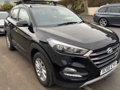 Usado Hyundai Tucson SE 116 CV (85 kW) 2016 Negro SUV