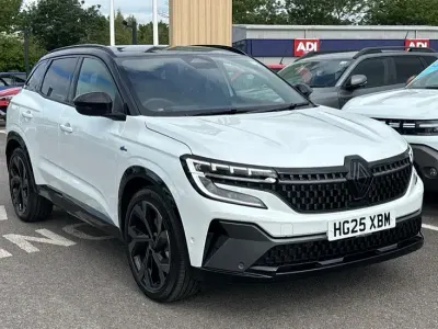 Nouă Renault Austral Techno Esprit Alpine 200 CP (147 kW) 2025 Alb SUV