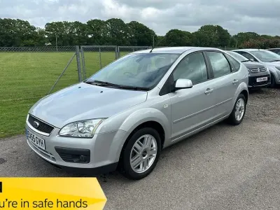 Used Ford Focus Ghia 2005 Silver Hatchback