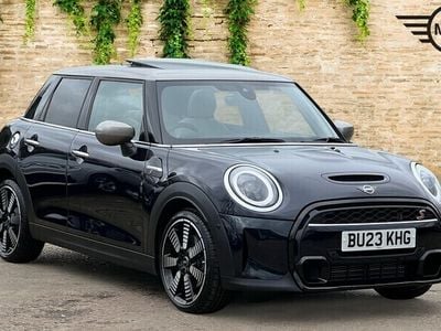 Used Mini Cooper S Exclusive 176 HP (129 kW) 2023 Black Hatchback