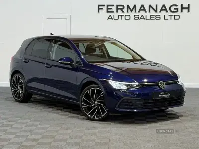 Used VW Golf VIII Life 115 HP (84 kW) 2022 Blue Hatchback