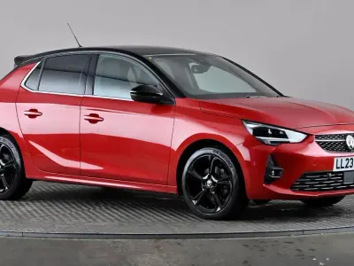 Gebraucht Vauxhall Corsa Ultimate 130 PS (95 kW) 2023 Rot Kleinwagen