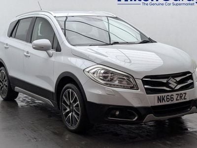 Used Suzuki SX4 SZ-T 120 HP (88 kW) 2016 White Hatchback