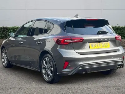 Używany Ford Focus ST-Line 2024 Szary Hatchback