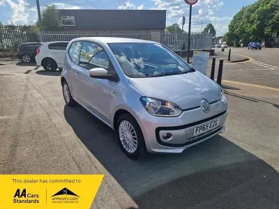 Begagnad VW up! high up! 75 HK (55 kW) 2015 Silver Halvkombi