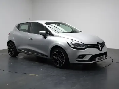 Gebraucht Renault Clio IV Signature 90 PS (66 kW) 2018 Silber Kleinwagen