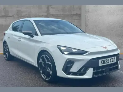 Used Cupra Leon 147 HP (108 kW) 2025 White Hatchback