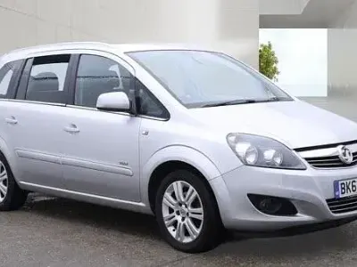 Used Vauxhall Zafira Design Edition 120 HP (88 kW) 2012 Silver MPV