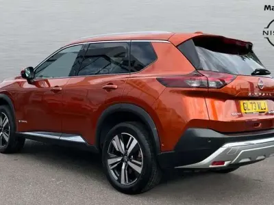 Used Nissan X-Trail Tekna 213 HP (156 kW) 2023 Orange SUV