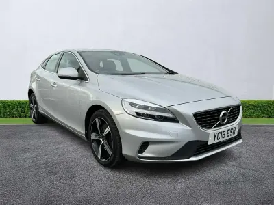 Gebraucht Volvo V40 R-Design 2018 Silber Kleinwagen