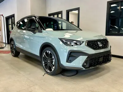 New Seat Arona FR Sport 113 HP (83 kW) 2026 Grey SUV