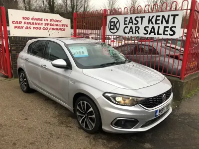 Begagnad Fiat Tipo Lounge 120 HK (88 kW) 2017 Silver Halvkombi