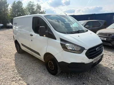Used Ford Transit Custom 105 HP (77 kW) 2018 White Van