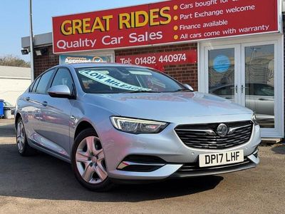 Used Vauxhall Insignia Design Edition 110 HP (80 kW) 2017 Silver Hatchback