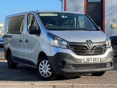 Silver Used 2017 Renault Trafic Business MPV | £11,340 (Expensive)