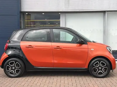 Used Smart ForFour Premium 90 HP (66 kW) 2018 Black Hatchback