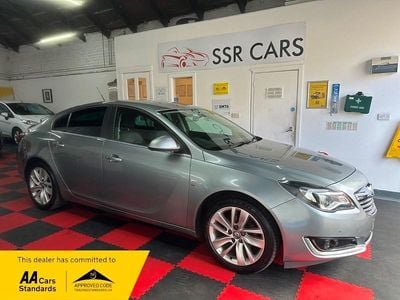 Second-hand Vauxhall Insignia SRi 140 CP (102 kW) 2014 Argintiu Hatchback