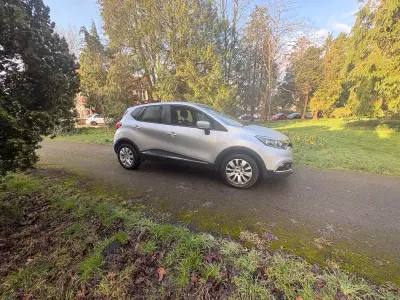 Usado Renault Captur Expression+ 90 CV (66 kW) 2014 Plateado SUV