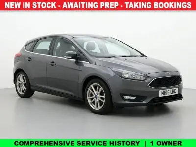 Used Ford Focus Zetec 125 HP (91 kW) 2015 Grey Hatchback
