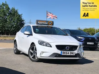 Used Volvo V40 R-Design 115 HP (84 kW) 2014 White Hatchback