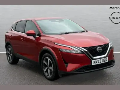 Used Nissan Qashqai N-Connecta 155 HP (114 kW) 2023 Red SUV