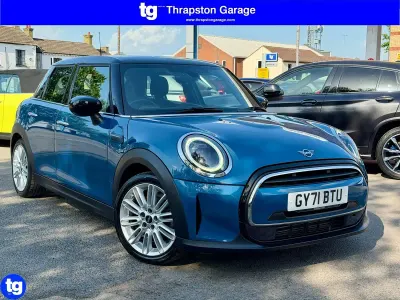 Used Mini Cooper Exclusive 2021 Blue Hatchback
