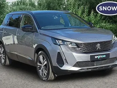 Used Peugeot 5008 Allure+ 131 HP (96 kW) 2023 Grey SUV