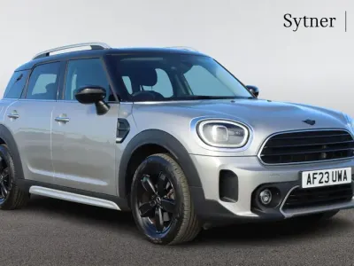 Begagnad Mini Cooper Countryman Classic 134 HK (98 kW) 2023 Silver SUV