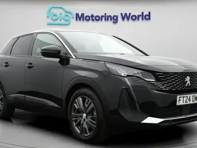 Used Peugeot 3008 Active 300 HP (220 kW) 2024 Black SUV