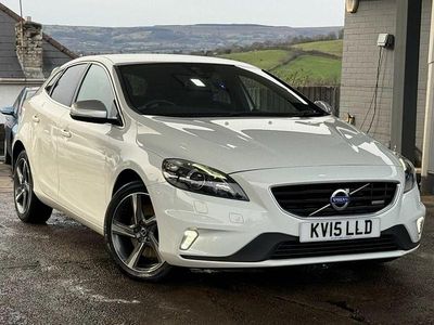 Used Volvo V40 R-Design 150 HP (110 kW) 2015 White Hatchback