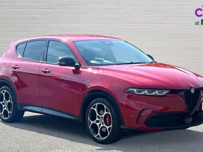 Used Alfa Romeo Tonale Sprint 160 HP (117 kW) 2025 Red SUV