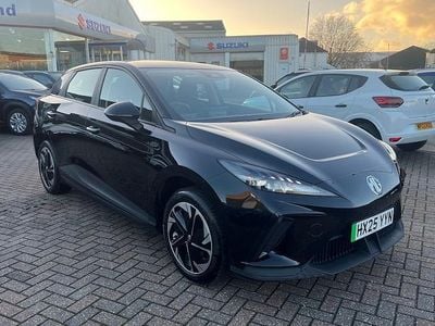 Black Used 2025 MG MG4 EV SE Hatchback | £16,995 (Fair price)