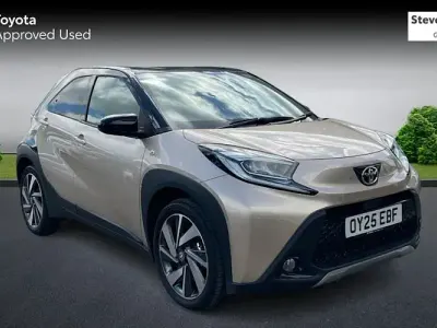 Used Toyota Aygo X 72 HP (52 kW) 2025 Beige SUV