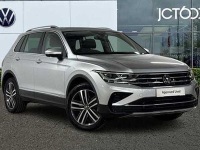 Second-hand VW Tiguan Elegance 245 CP (180 kW) 2023 Argintiu SUV