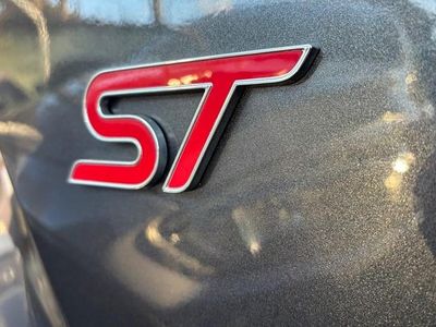 Used Ford Focus ST 280 HP (205 kW) 2022 Grey Estate