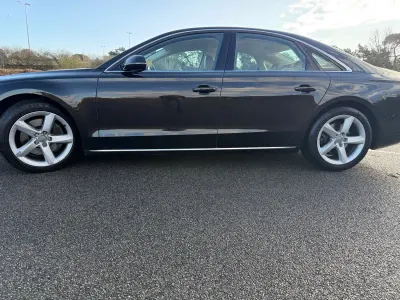 Usado Audi A8 Comfort 2012 Preto Sedan